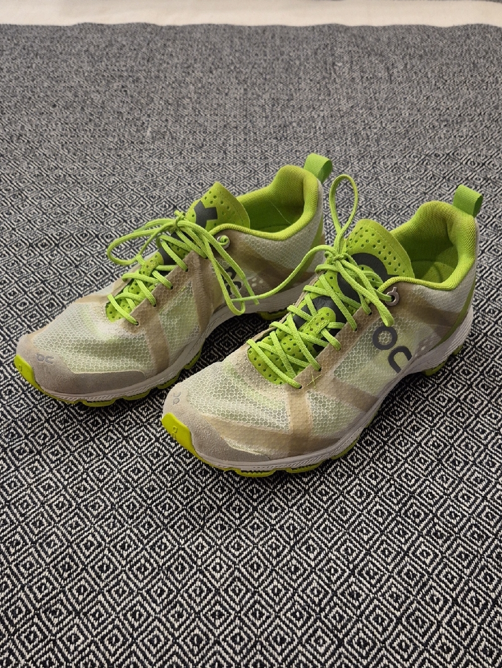 On Cloud Cloudracer Running Shoes Size 9 Women's